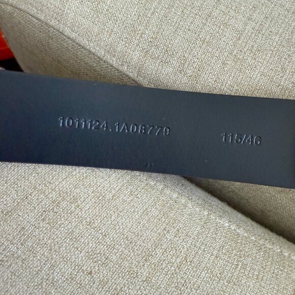 Versace Gold Buckle Black Calf Leather Belt 1011124 Italy, 90, 115, 120 - Picture 11 of 12